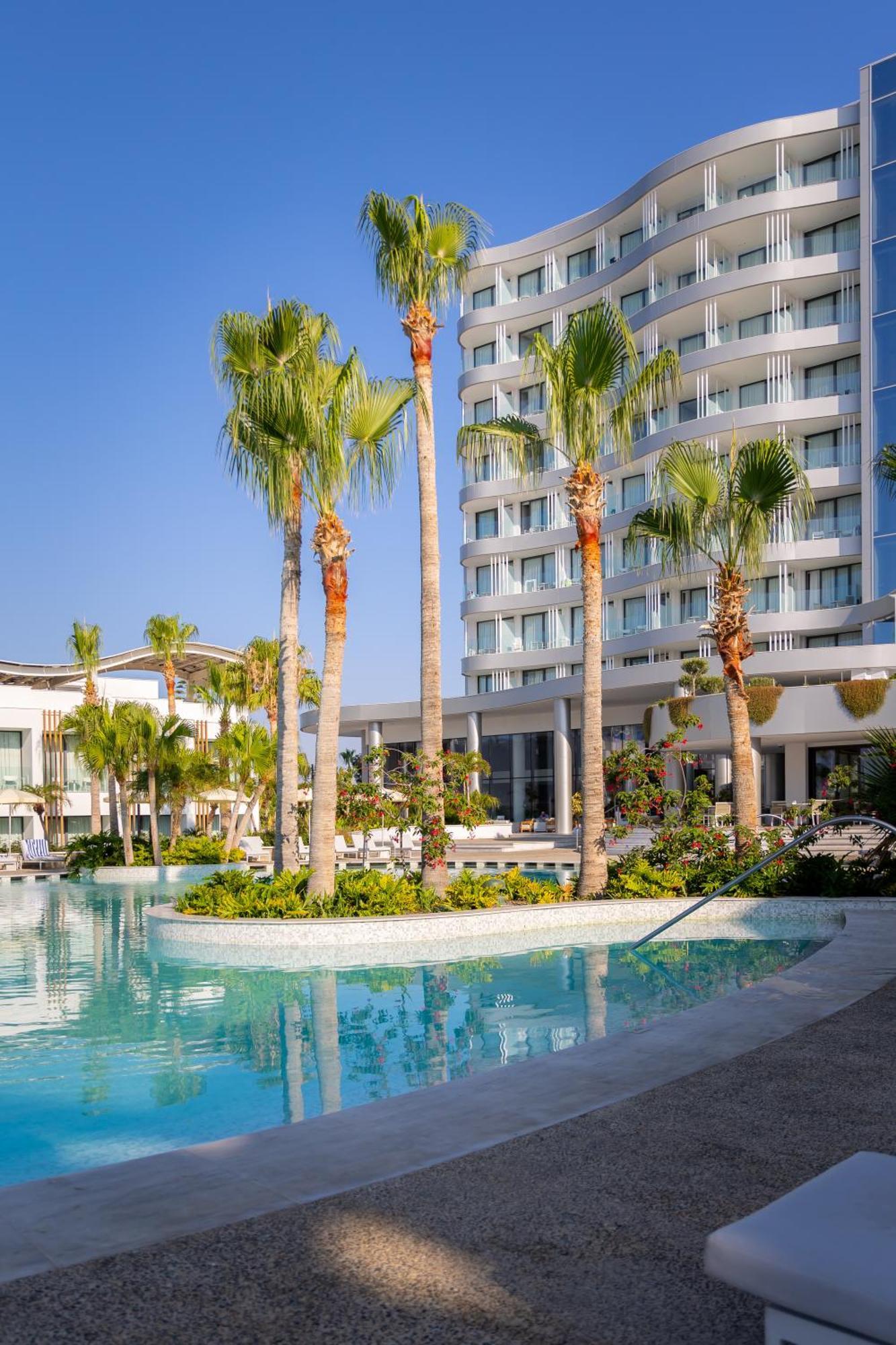 Radisson Beach Resort Lárnaca Exterior foto