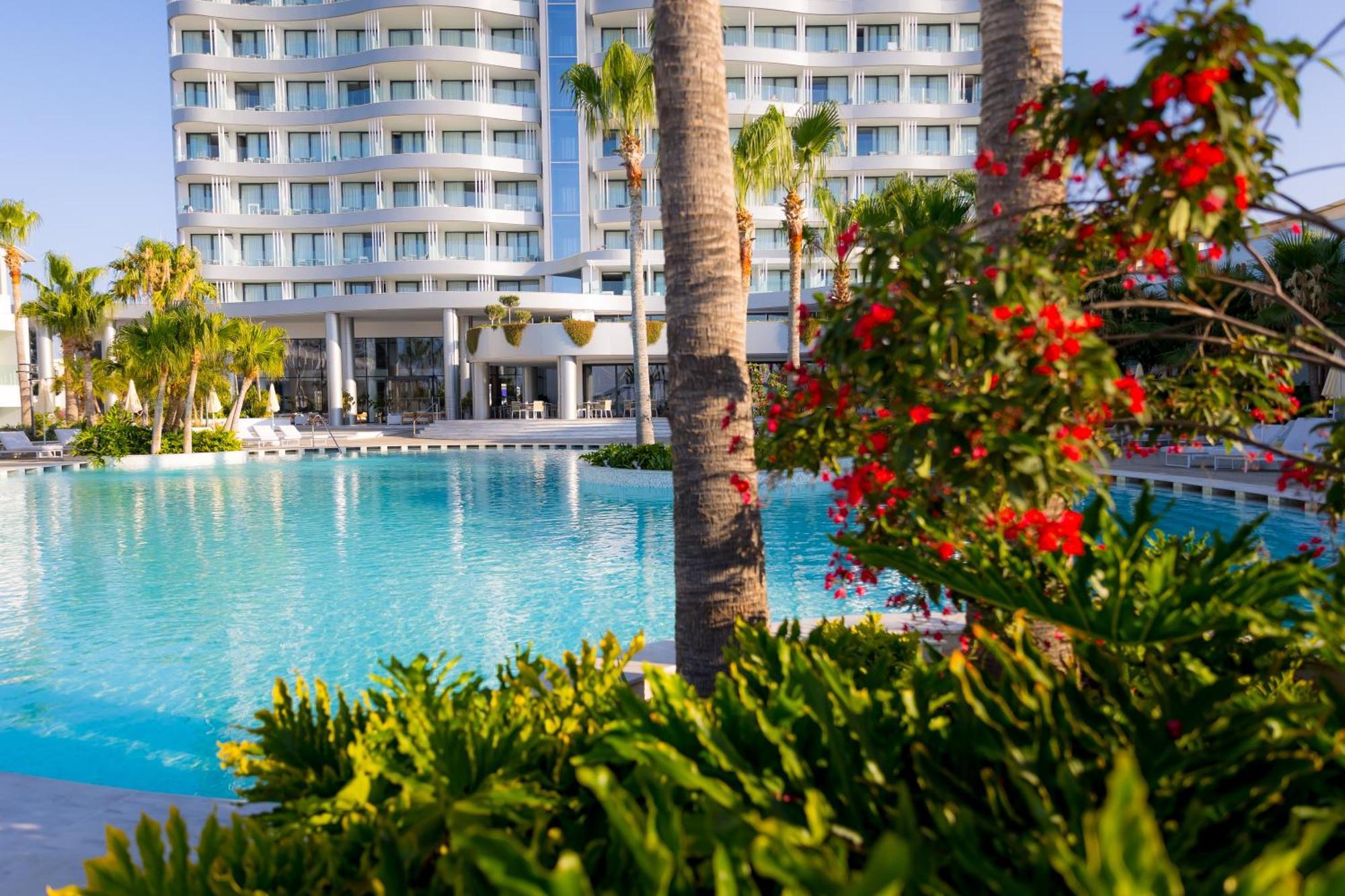 Radisson Beach Resort Lárnaca Exterior foto