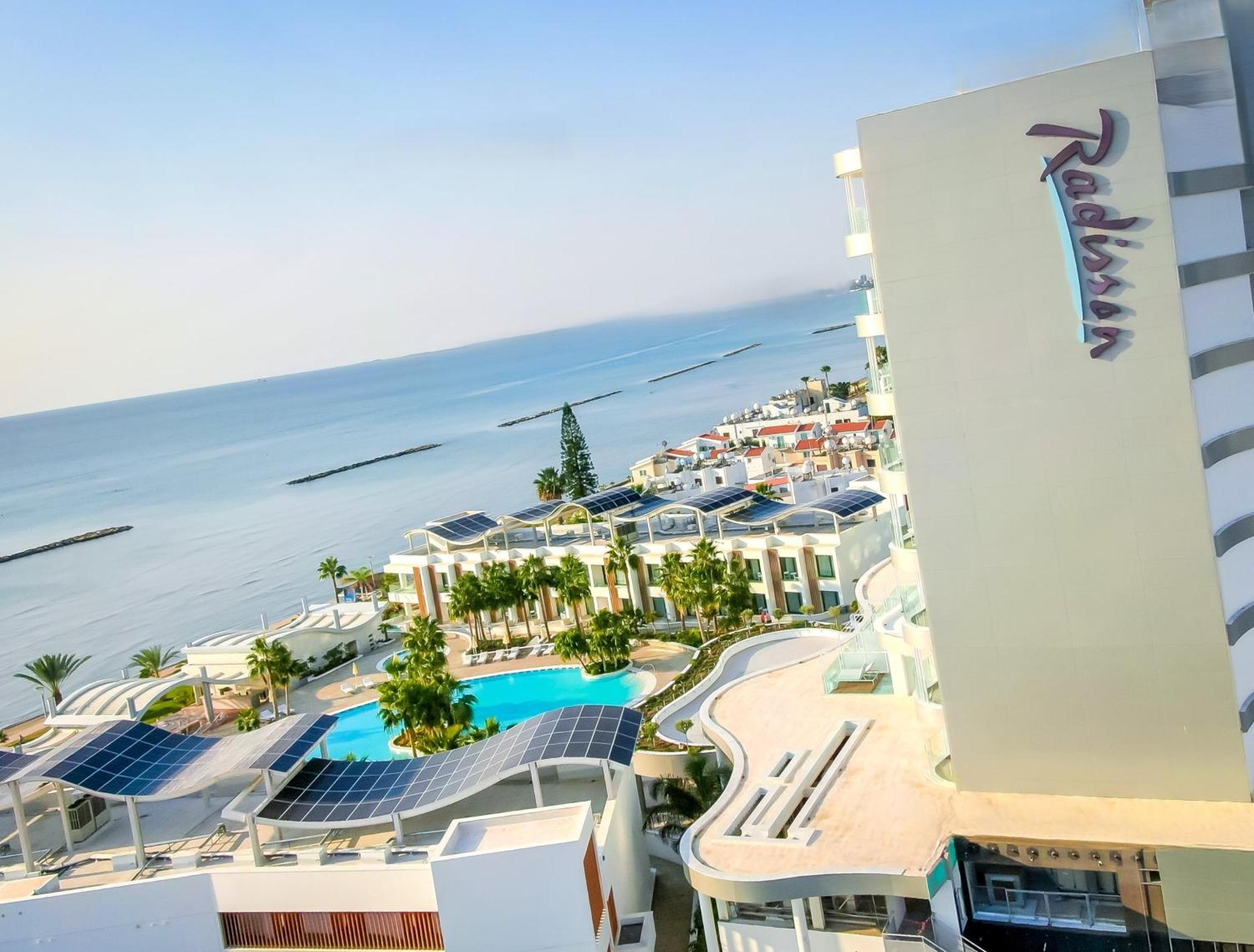 Radisson Beach Resort Lárnaca Exterior foto
